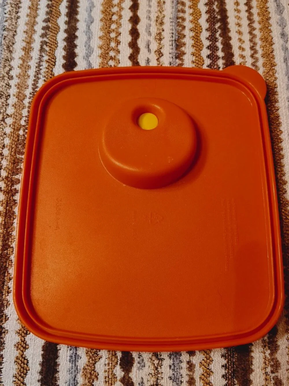 Tupperware Rock N Serve Lot Of 2 Replacement Lids 3386A-4 Vented Red
